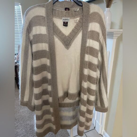 Vintage Anne Klein Sax Fifth Avenue Cream and Tan Twin Sweater Set, Medium - Picture 1 of 9